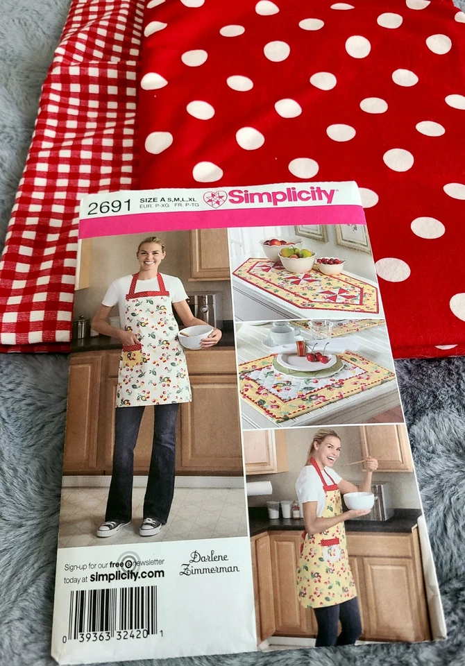 UNCUT Simplicity ADULT APRON TABLE RUNNER PLACEMATS Sewing PATTERN #2691 - 2009 - Image 1 of 2