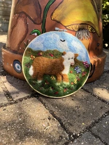 Handmade Dry Needle Felted Hereford Bull in a 18 cm wooden hoop - Picture 1 of 7