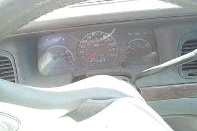 Crown Victoria 2003 equipo original velocímetro calibre grupo 120 k millas Ford Foto 1 de 4