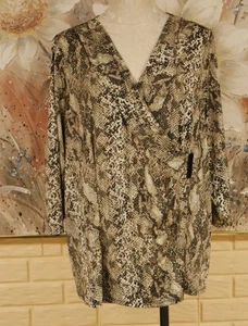 NWT DANA BUCHMAN SZ 2X STRETCH SNAKE PRINT 3/4 SLEEVE FAUX WRAP PULLOVER BLOUSE - Picture 1 of 8