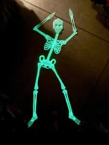 Vintage Fun World Ostern unbegrenzt im Dunkeln leuchtendes Skelett flach Halloween Tür Hng - Bild 1 von 13