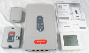 Honeywell TrueZone HZ432 4-Zone MultiStage HVAC Control Panel w/ 3 Wireless Accs - Picture 1 of 7
