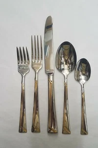 ONEIDA GOLDEN ERA Stainless Flatware Place Setting Made In USA - Picture 1 of 3