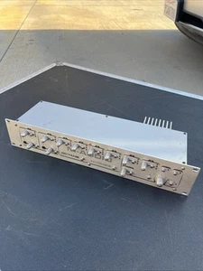 Preamplificador de micrófono de 8 canales M-AUDIO OCTANE - Imagen 1 de 10