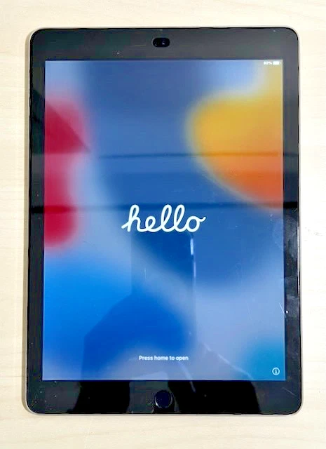 Preços baixos em Apple iPad Air 2 Wi-Fi 64 GB Tablets e ereaders