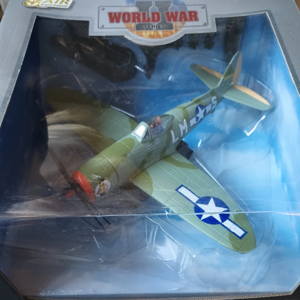 Air Legends Yat Ming P47 WWII Series Thunderboldt Die Cast Model Airplane MIB - Image 1 of 4