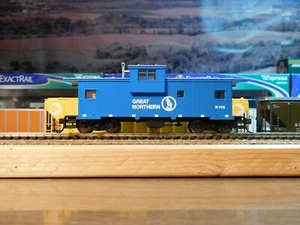 ATLAS FREIGHT CAR GREAT NORTHERN EXTENDED VISION CABOOSE X-115 HO SCALE - Picture 1 of 10