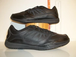 WOMENS TREDSAFE SLIP RESISTANT LOW TOP SNEAKER, BLACK SIZE 6 - Picture 1 of 8