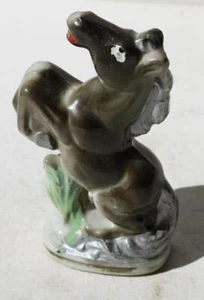 Pferdefigur Aufzucht Keramik handbemalt Made in Japan tolle Pferdefigur - Bild 1 von 1