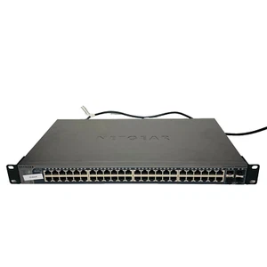 Conmutador inteligente apilable Gigabit Netgear ProSafe GS752TXS 52 puertos 10 enlaces ascendentes - Imagen 1 de 9