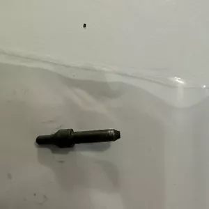 Davis D-32 32 Auto Parts: Guide Pin - Picture 1 of 2