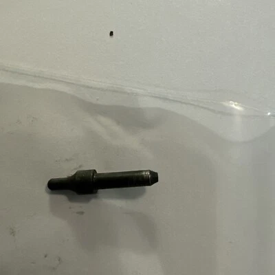 Davis D-32 32 piezas de automóviles: pasador guía Foto 1 de 2