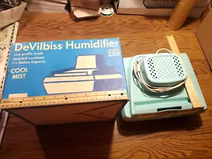 Vintage Devilbiss Model 250 Humidifier Cool Mist Turquoise Mint Green Vaporizer - Picture 1 of 12