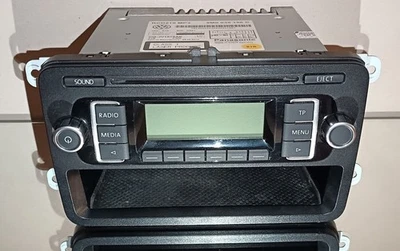 VW/Panasonic Autoradio RCD210 MP3 - Bild 1 von 4