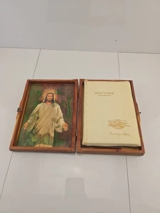 Holy Bible Concordance Friendship Edition Copyright 1958 - Picture 1 of 8