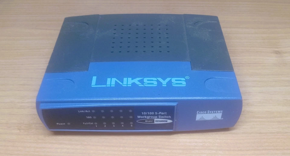 Linksys  EtherFast (EZXS55W) 5-Ports External Switch - Image 1 of 1