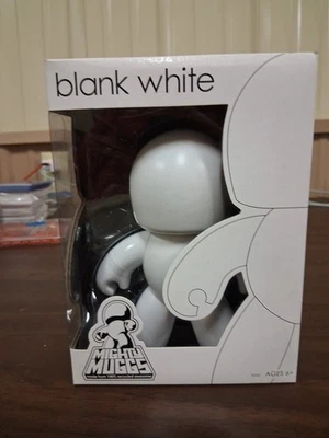 Boneco de vinil Hasbro Mighty Muggs branco faça você mesmo 6" LEIA A DESCRIÇÃO - Imagem 1 de 4