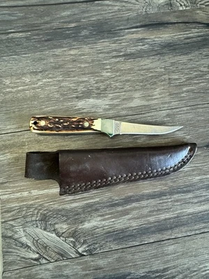 Vintage Schrade+ USA Made Uncle Henry 164 Skinning Knife fixed blade knife  - Image 1 of 4