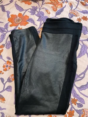 Pantalones para mujer Cambio negros talla 14 con detalles de imitación de cuero” Foto 1 de 4