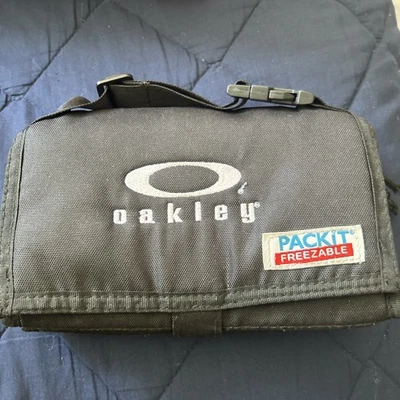 Rare Oakley Packit Freezable Lunch Travel Bag Sunglasses Pack It Black  - Image 1 of 4