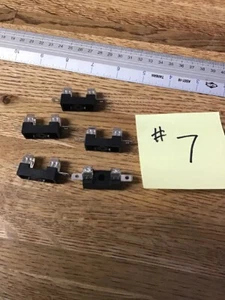 (5) 6.3mm x 25mm Panel Mount Fuseholder, Fuse Holders Thru Hole Solder Or Spade - Picture 1 of 7