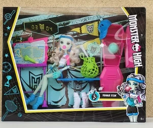 MONSTER HIGH FRENKIE STEIN NEW PLAYSET SPOGLIATOIO RARE MT-DXY09 VINTAGE SEALED - Foto 1 di 6