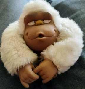 Peluche Applause Rodney Needs Love singe blanc gorille mains en plastique visage vintage 1979 - Photo 1/5
