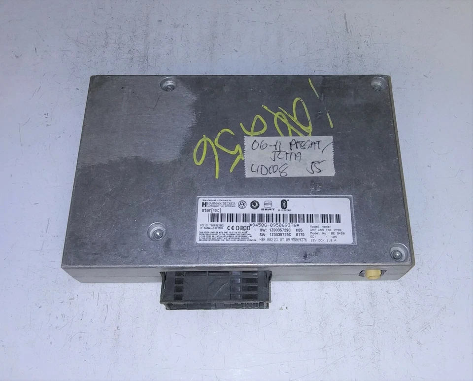 2006-2011 VW Passat or Jetta Bluetooth Control Module 1Z0035729C - Image 1 of 4