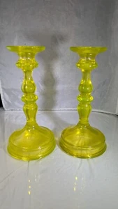 Northwood Canary Yellow Vaseline Glass Candlesticks circa late 19th/early 20th C - Picture 1 of 9