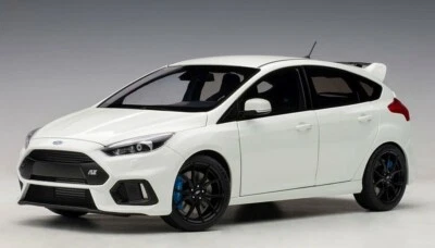 Coche modelo Ford Focus RS 2016 1/18 blanco congelado de Autoart 72951 Foto 1 de 4
