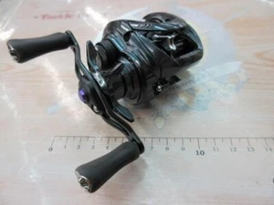 Daiwa 20 Tatula SV TW 103XH Baitcast Reel Right Hand 00630091 Rank B- - Picture 1 of 7