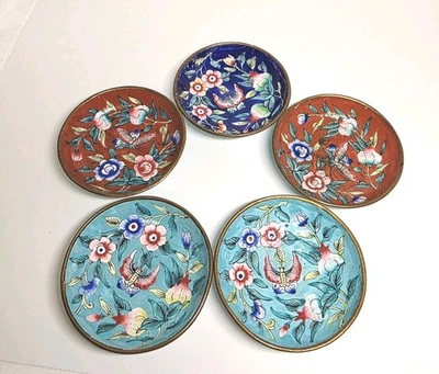 Vintage QING Chinese Enamel on Copper Bowls Turqoise, Blue And Red 2.75" - Image 1 of 4