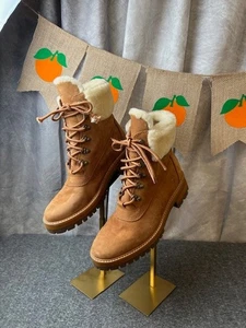 Stivali impermeabili donna Timberland Courmayeur Valley 6"~taglia 8,5M~sabbia scura - Foto 1 di 9