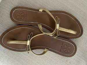 Tory Burch Tanga Gold Metallic 9 - Bild 1 von 4
