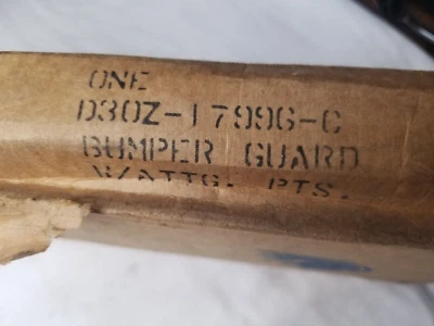 Protector de parachoques derecho Gran Torino 1973 OEM Ford D3OZ-17996-C Foto 1 de 4