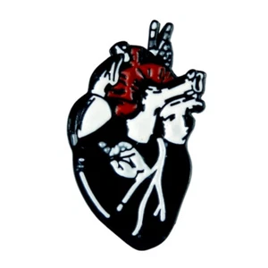 Pin Corazón Paz Signo y FU Manos Anatómico Corazón Esmalte Pin Joyería de Moda - Imagen 1 de 4