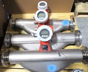 ENDRESS HAUSER , 3" 150 SST PROMASS F , 83F80 , DISPLAY DARK-STILL READ , USED - Picture 1 of 4