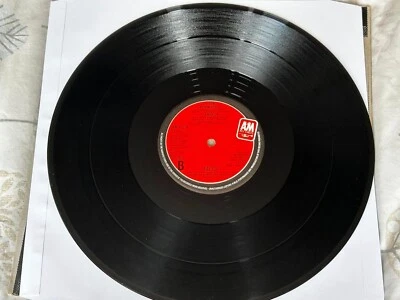 FALCO  Vienna Calling (Tourist Version)/ Der Kommissar  UK 3-Track 12"  A&M Recs Foto 1 de 4