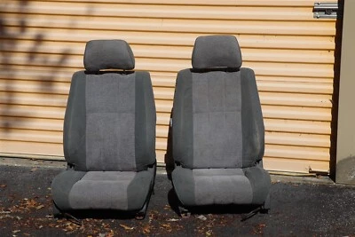 90-92 Toyota 4Runner 2Dr & 89-95 Pickup Front Folding Buckets Seats L&R - Image 1 of 4
