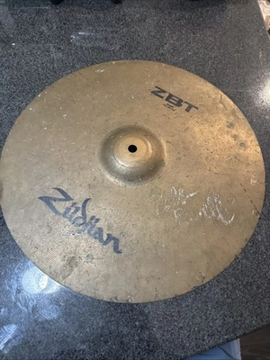 "Platillo Crash II Zildjian ZBT 16""" Foto 1 de 4