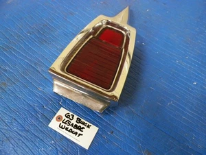 Buick 1963 luz trasera y bisel - Imagen 1 de 11
