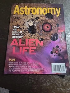 Astronomy Magazine May 2025 How We Could Really Detect Alien Life - Picture 1 of 2