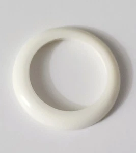 Gucci White Plastic Bezel,Authentic,For 1100--11/12--11/12.2💃Ladies,Excellent - Picture 1 of 1
