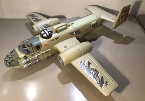 Lanard 2015 Corps Elite Beast Bomber Flugzeug Licht & Sound Pilot Figuren - Bild 1 von 14
