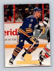 1994-95 Leaf #278 Pat LaFontaine Buffalo Sabres - Picture 1 of 2
