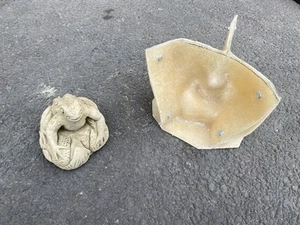 Latex And Fibreglass Mould To Make A Frog On Lily Pad - Picture 1 of 4