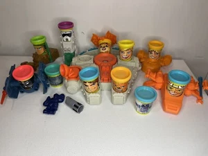 DISNEY PLAY-DOH STAR WARS MILLENNIUM FALCON PLAY SET CAN HEADS NEAR COMPLETE - Picture 1 of 13