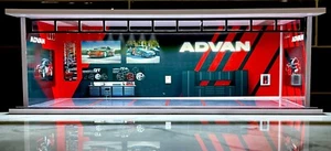 CUSTOM ADVAN Interior Garage Theme 1:64 Model Garage Diorama with LED Lighting! - Picture 1 of 3