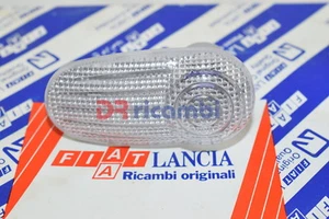 INDICATORE DIREZIONE LATERALE DX E SX FIAT BRAVO ALFA 147  MITO FIAT 51822766 - Foto 1 di 4