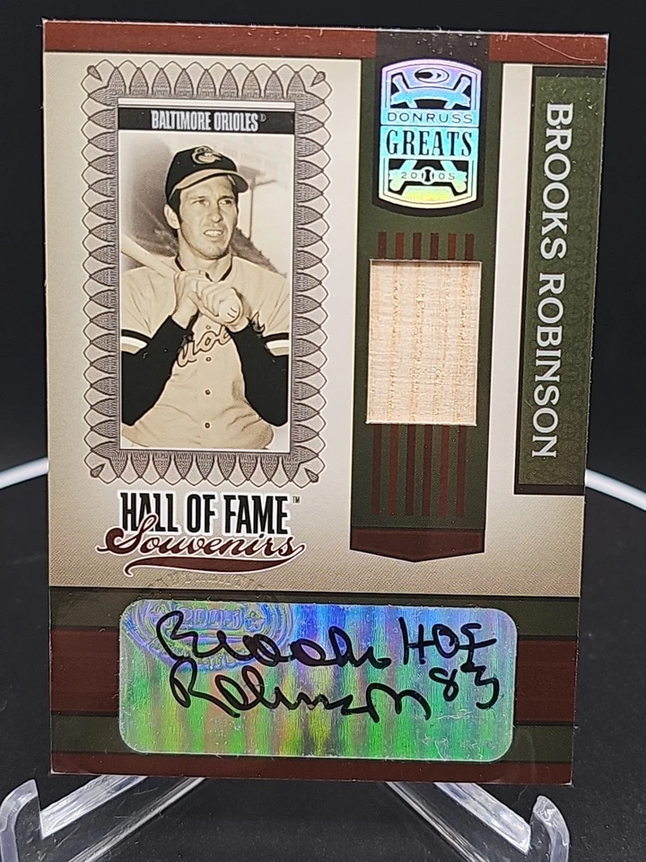 Donruss Brooks Robinson 2005 #HOFS-11 Bats Signatures (AU, MEM) Foto 1 de 4